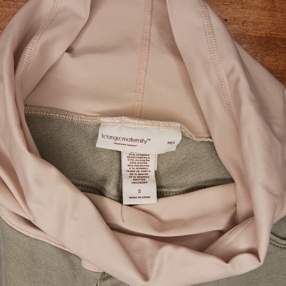 Liz Lange maternity midi shorts - Picture 4 of 4